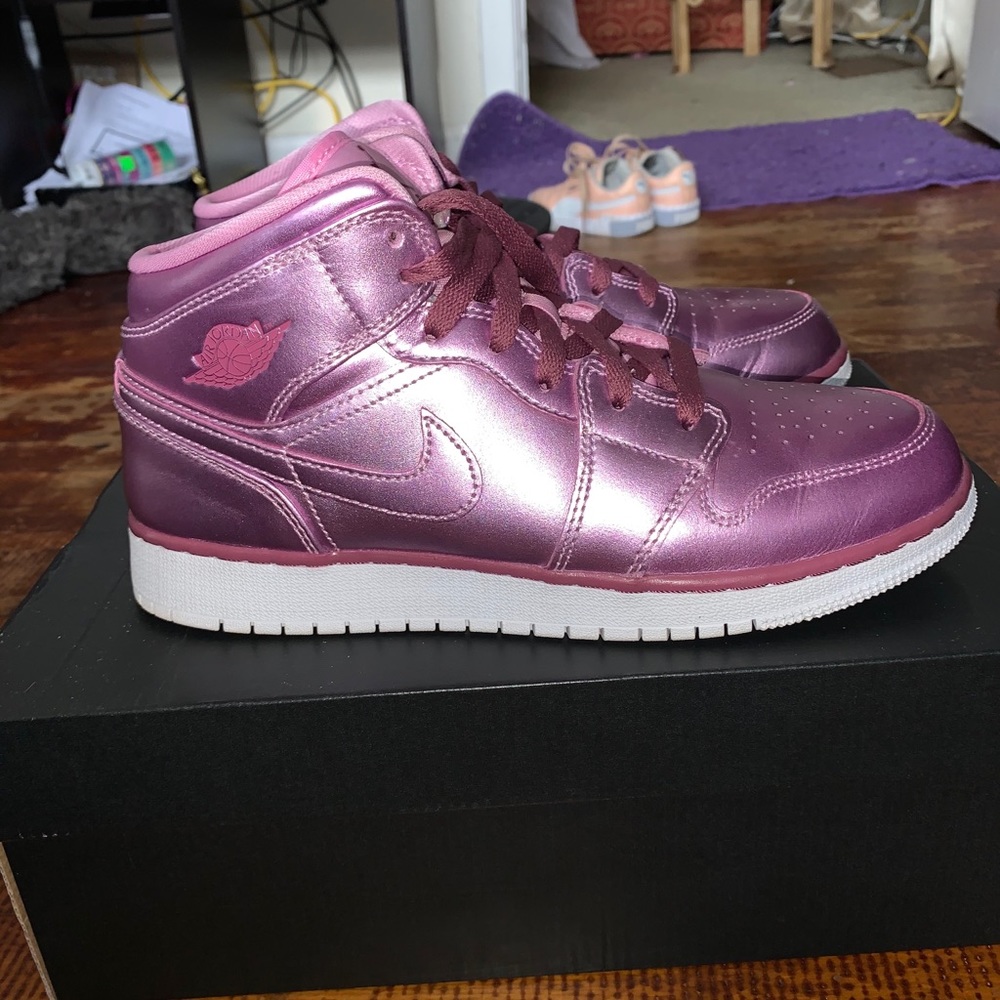 Nike Jordan 1s
